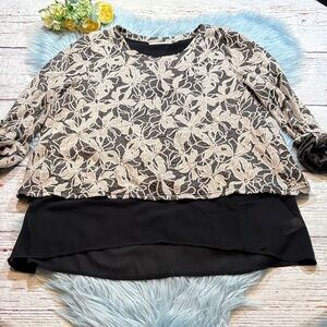 Blu Pepper Flower Patterned Contrast Blouse sz M